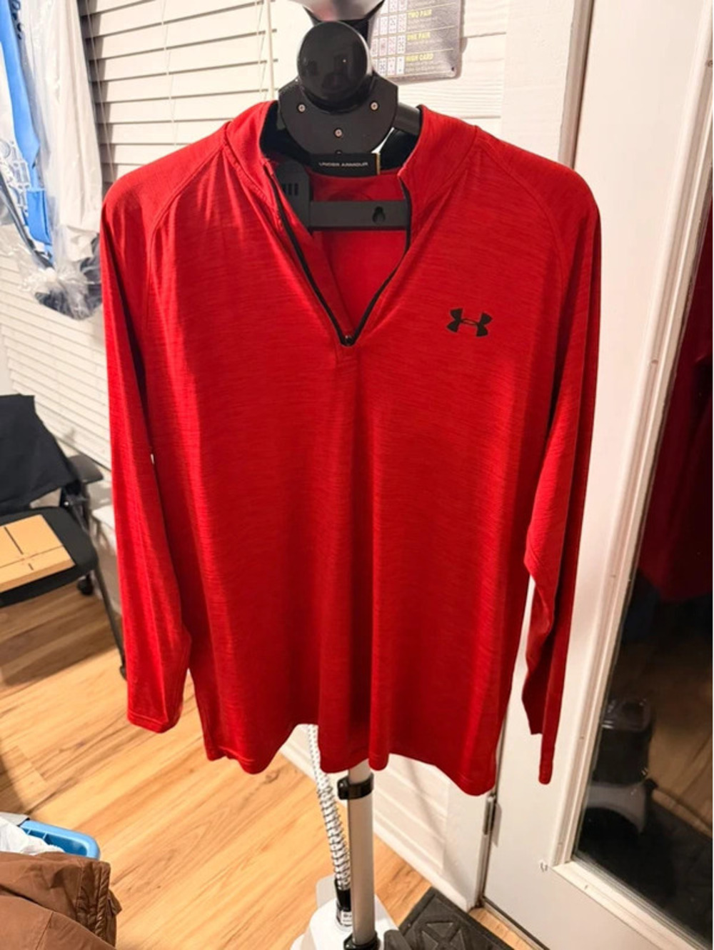 Under Armour Men's XL Red Long Sleeve Quarter Zip Pullover